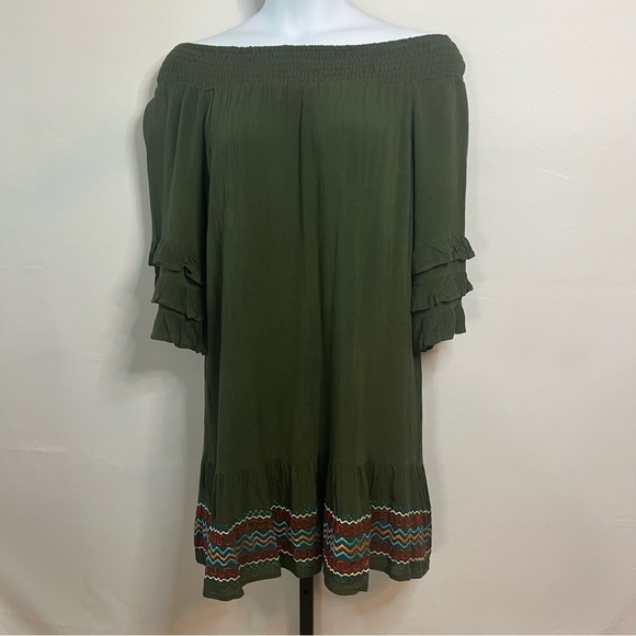 Off shoulder dress size XL - Picture 9 of 13